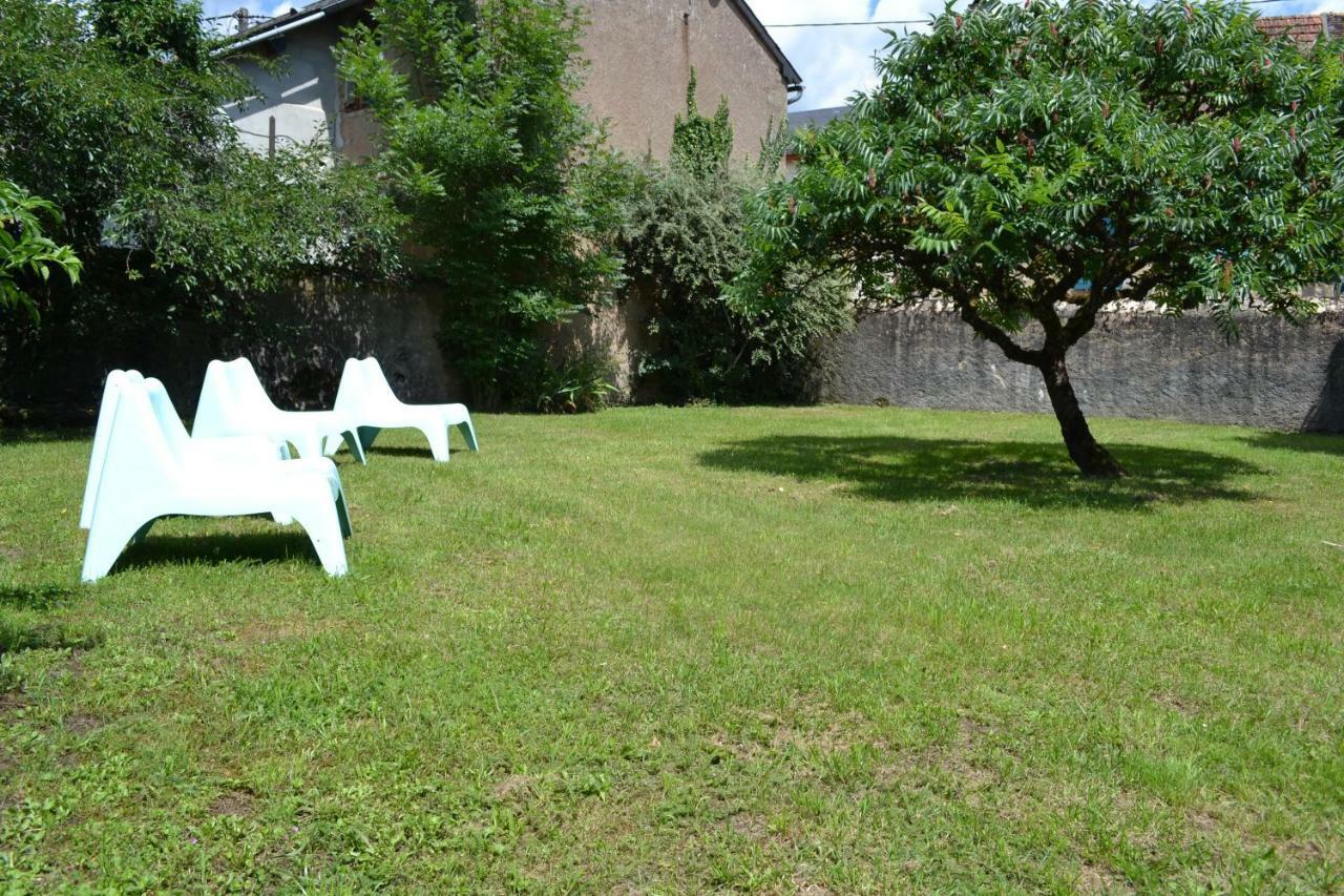 Appartement Passe Partout Lucenay-l'Eveque Buitenkant foto